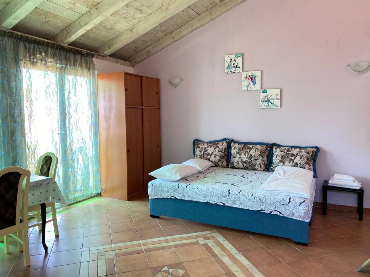 Guest House Villa Natali Budva Exterior photo